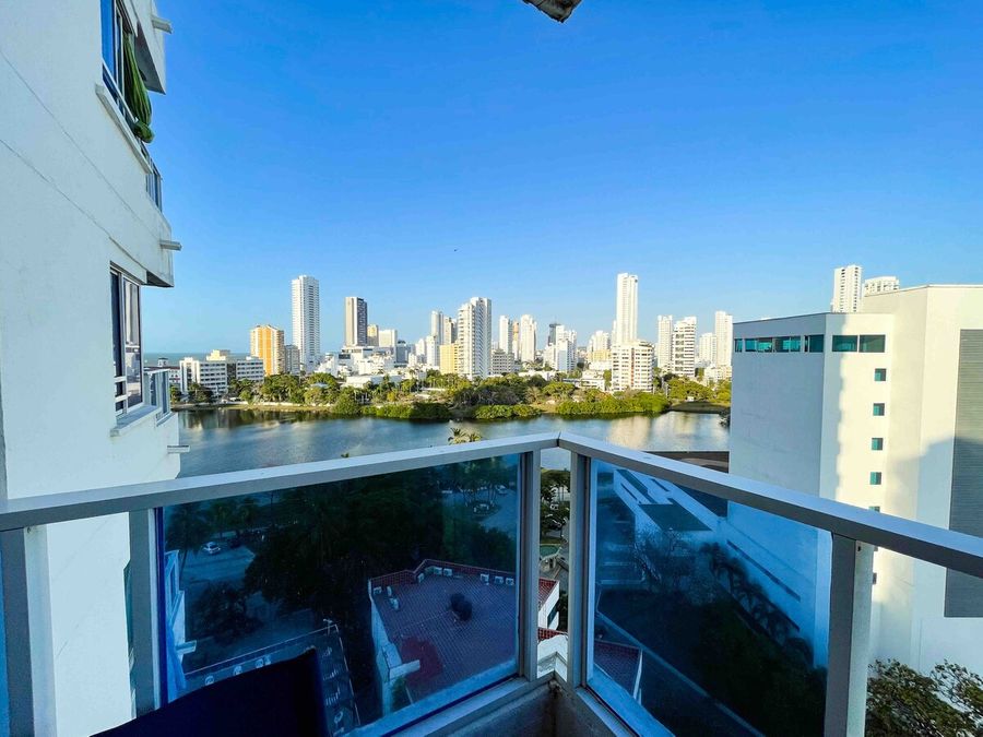 Apartamento con hermosa vista al mar y al lago 5