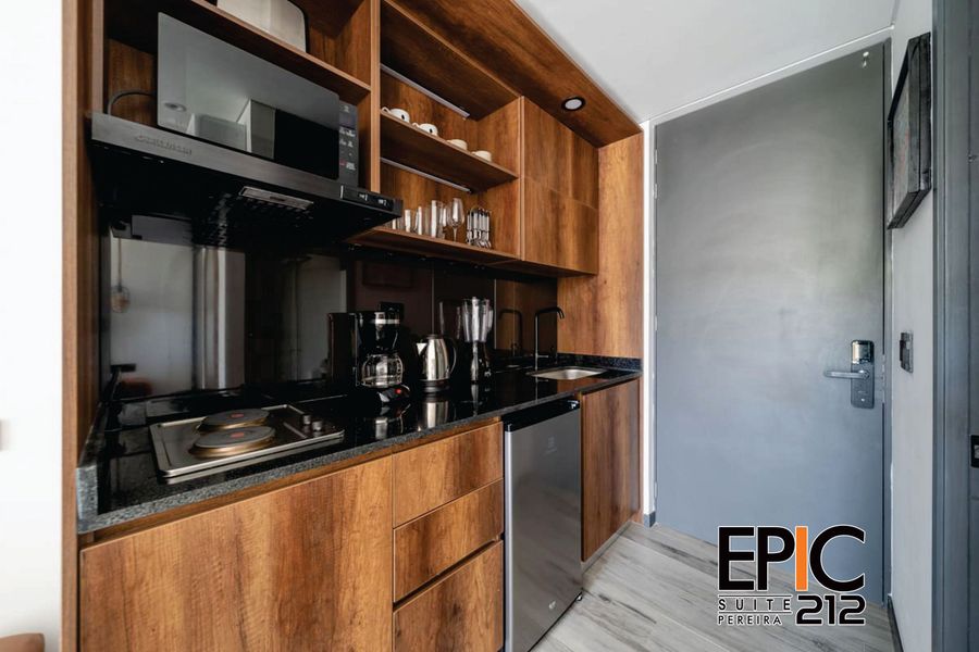 Epic Suite 212 Premium Aeropuerto 4
