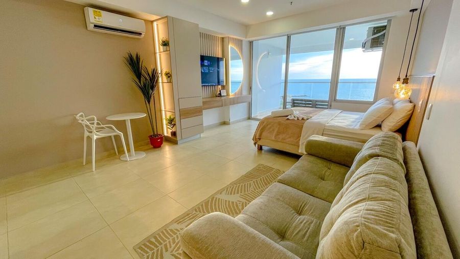 𝐋𝐔𝐗𝐔𝐑𝐘 estudio Con vista al Mar 4