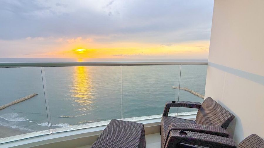 Cartagena - Vista al Mar, 3 Habitaciones. 3