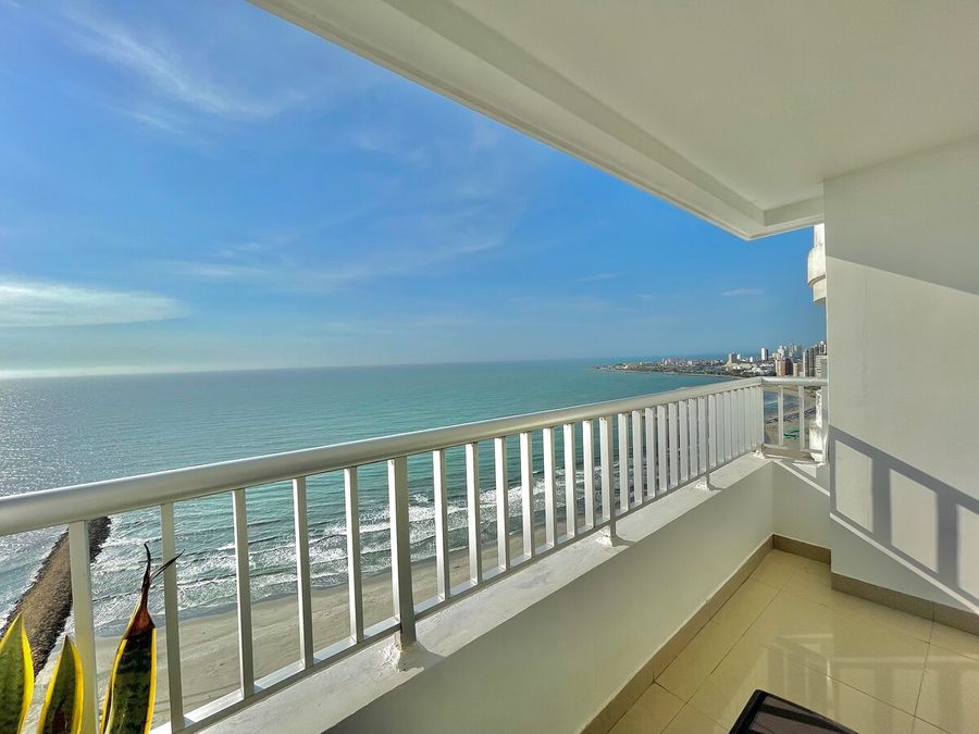 Piso 22 | Vista al mar | playa | piscina | 2