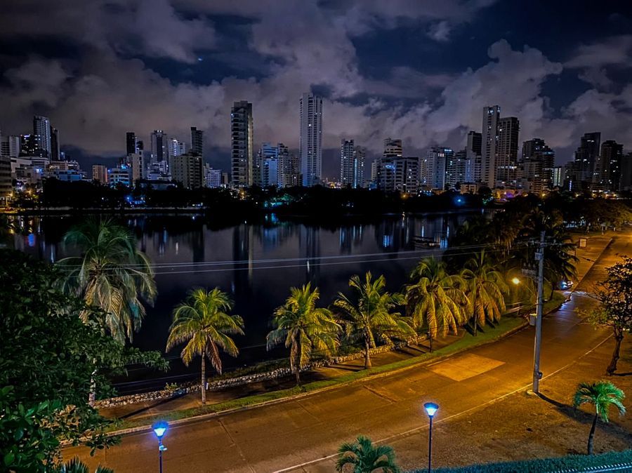 Apartamento 401 sencillo y acogedor El Laguito.