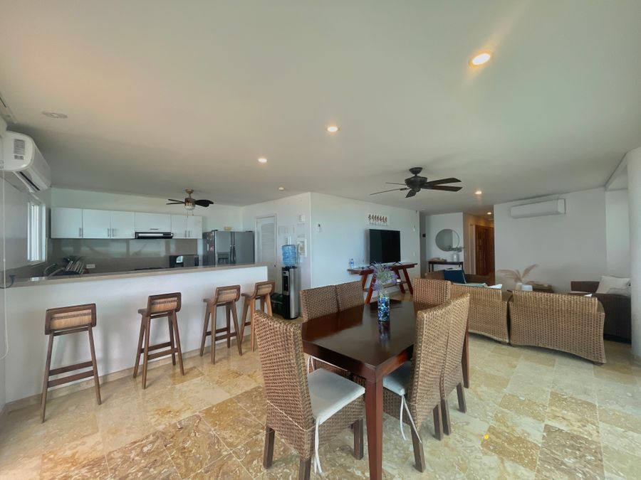 Hermoso Apartamento Amplio y Elegante Vista al Mar 4