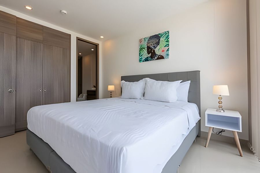 1004 Morros City - Spectacular 1 Bedroom Condo 4