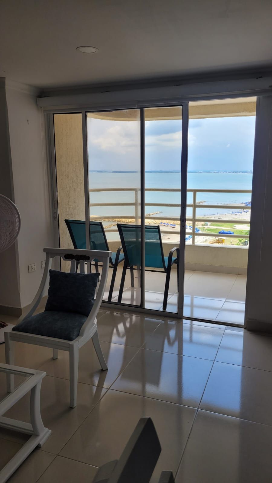 APARTAMENTO CON HERMOSA VISTA AL MAR 3