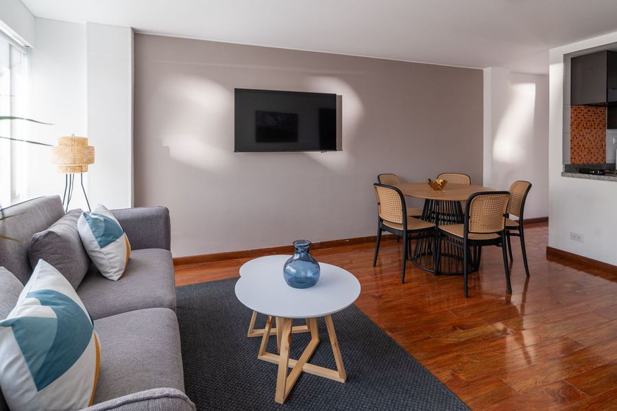 Espectacular 4BR @Zona financiera y comercial 4