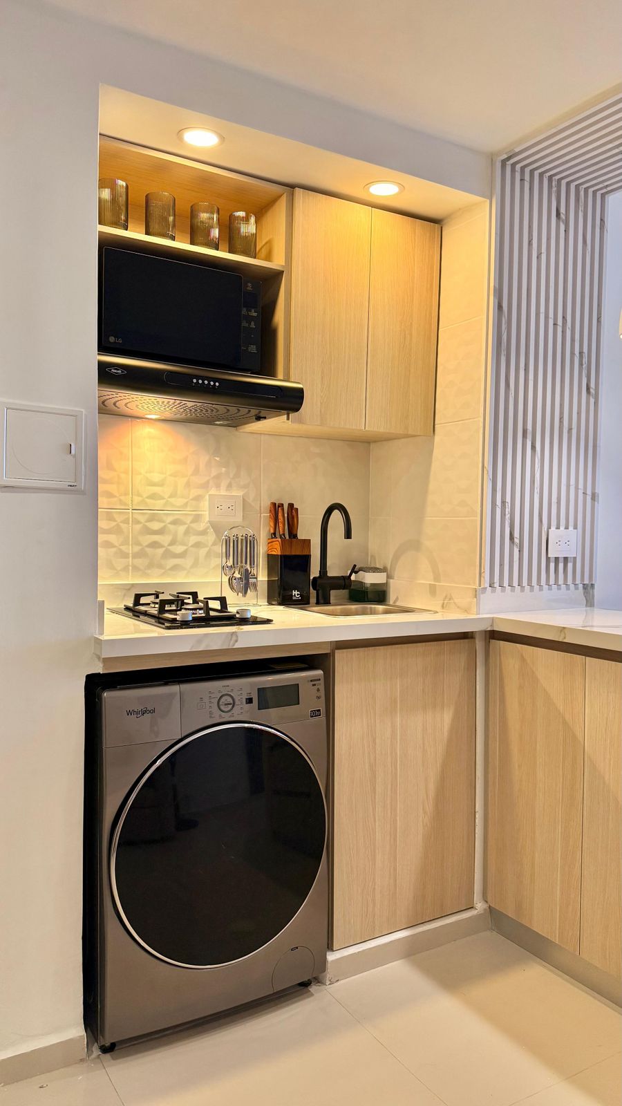 Luxury Studio en El Laguito con vista al mar 4