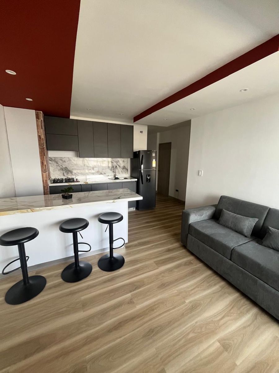 Hermoso Apartamento Remodelado para 8 Personas 3