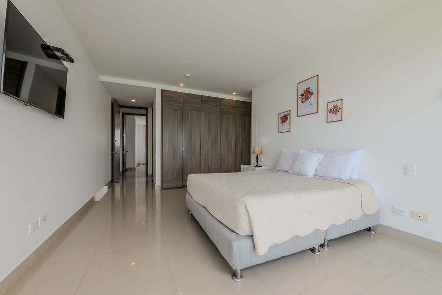 Hermoso Apto 2 Hab Piso 19 en Morros City 4