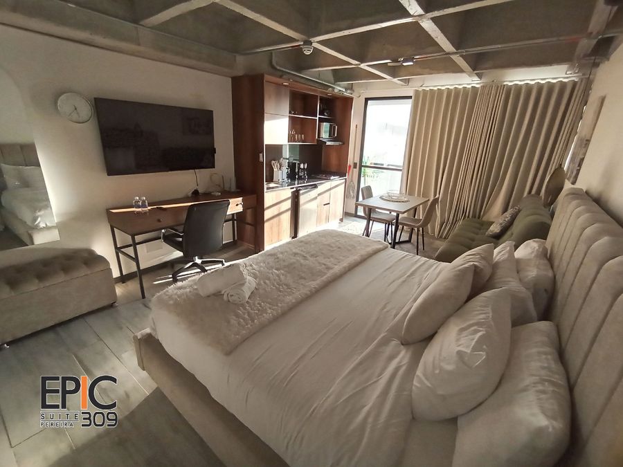 Epic Suite 309 Loft Luxury Airport 2