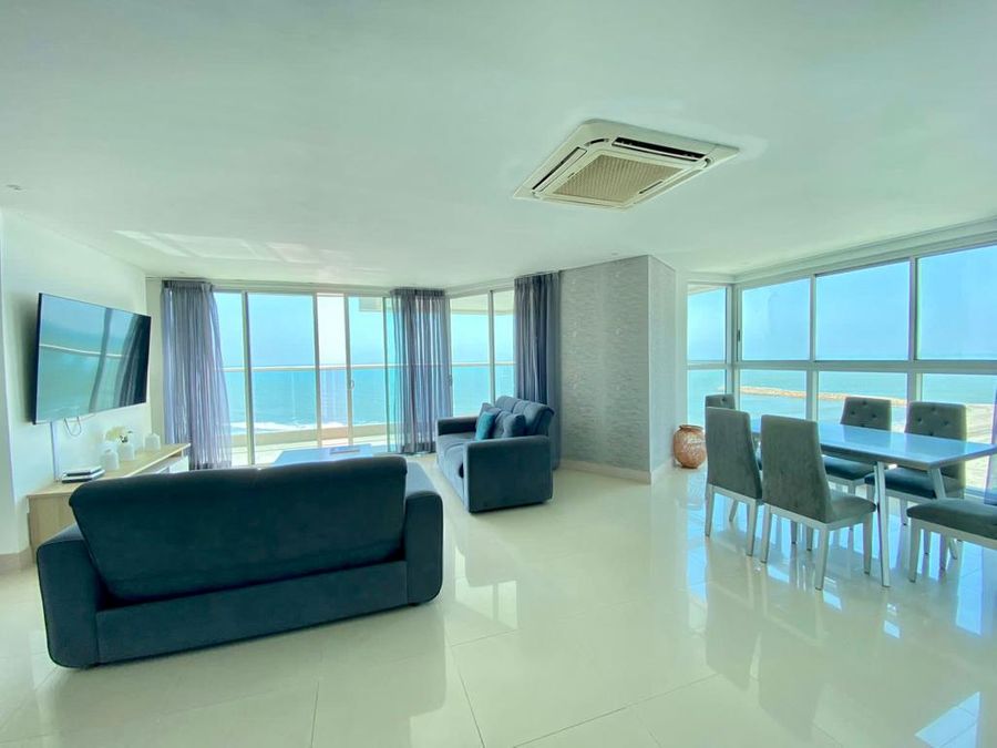 3BR Apartamento con Espectacular Vista al Mar 3