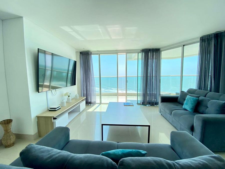3BR Apartamento con Espectacular Vista al Mar 4