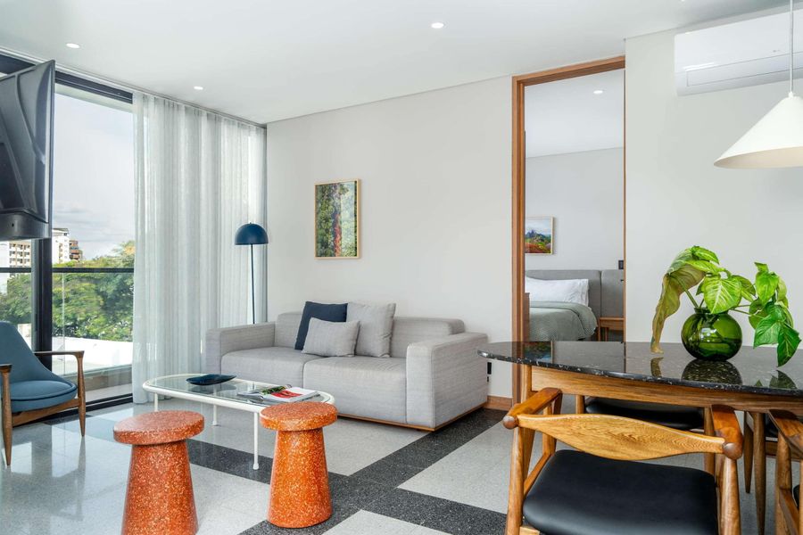 Deluxe de 3 camas • Terraza con jacuzzi • A+ Granada | 404 5