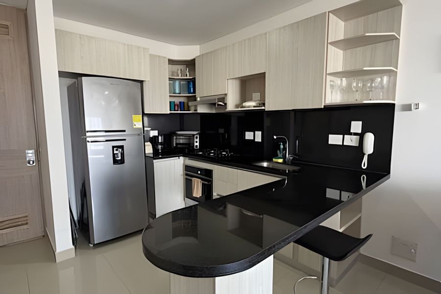 Hermoso Apto de 1 hab con Vista al Mar - Piso 10 5