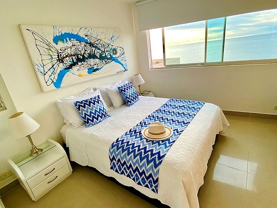 Espacioso & moderno, con vista al mar 5