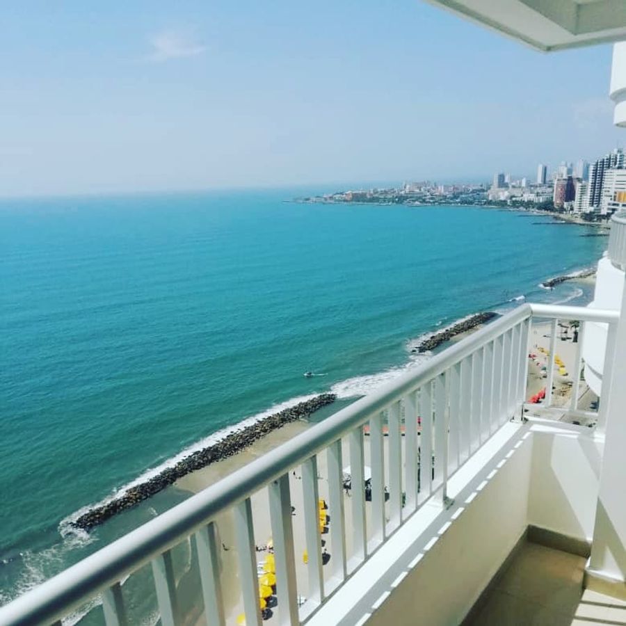 Piso 32 frente al mar | Bocagrande + Piscina 4
