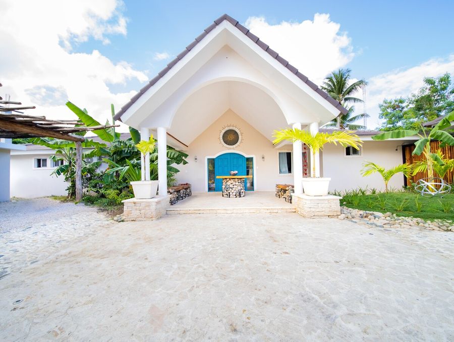 Villa con acceso a playa privada y alberca en Sosúa 2