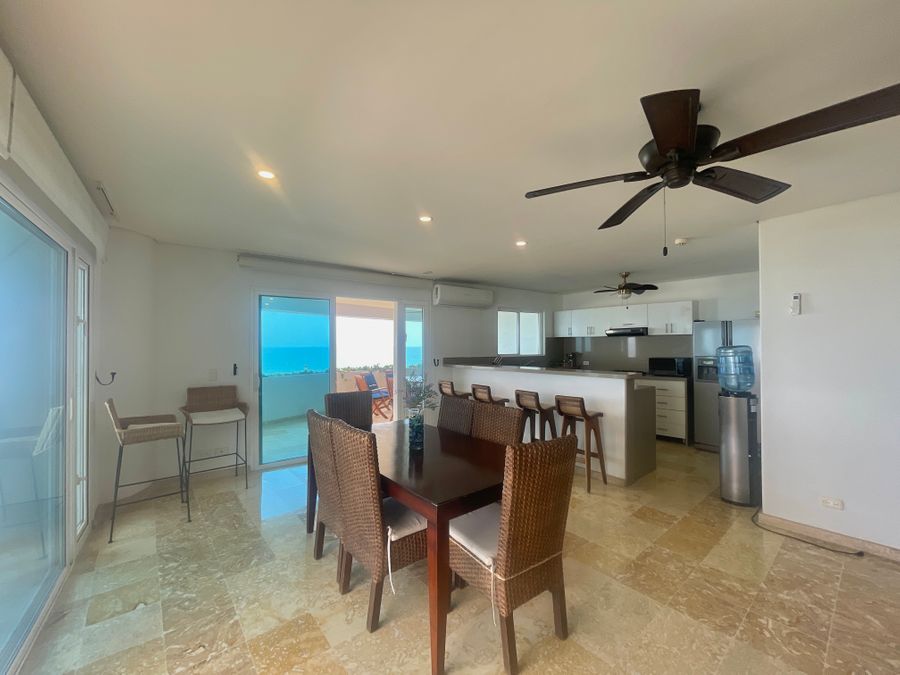 Hermoso Apartamento Amplio y Elegante Vista al Mar 5