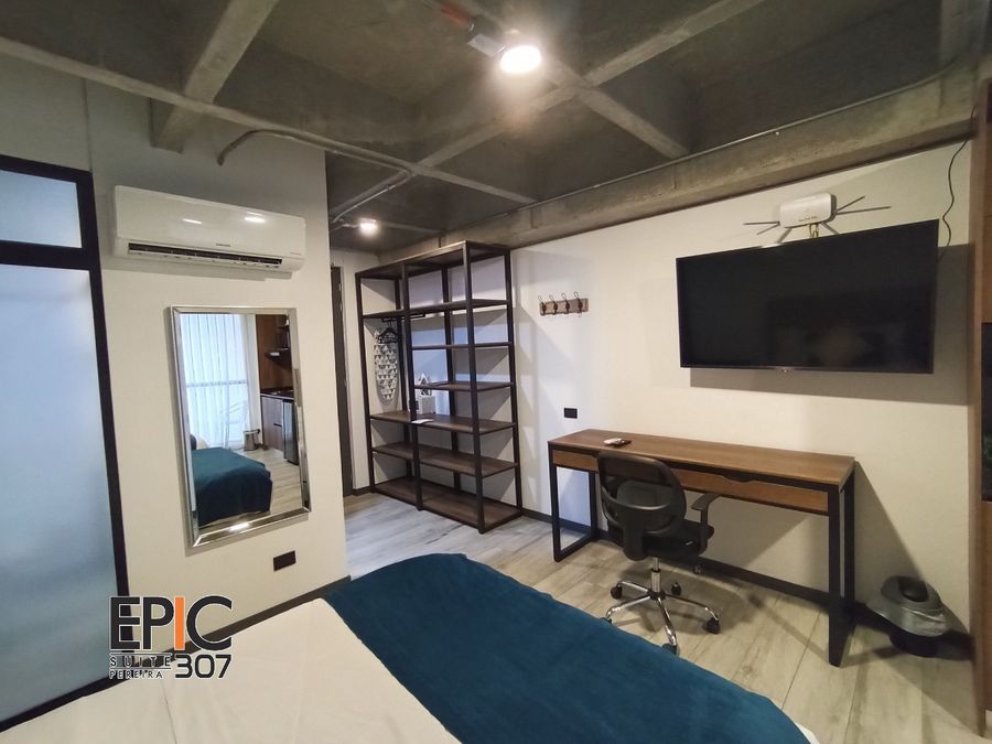 Epic Suite 307 Family Loft Airport 5