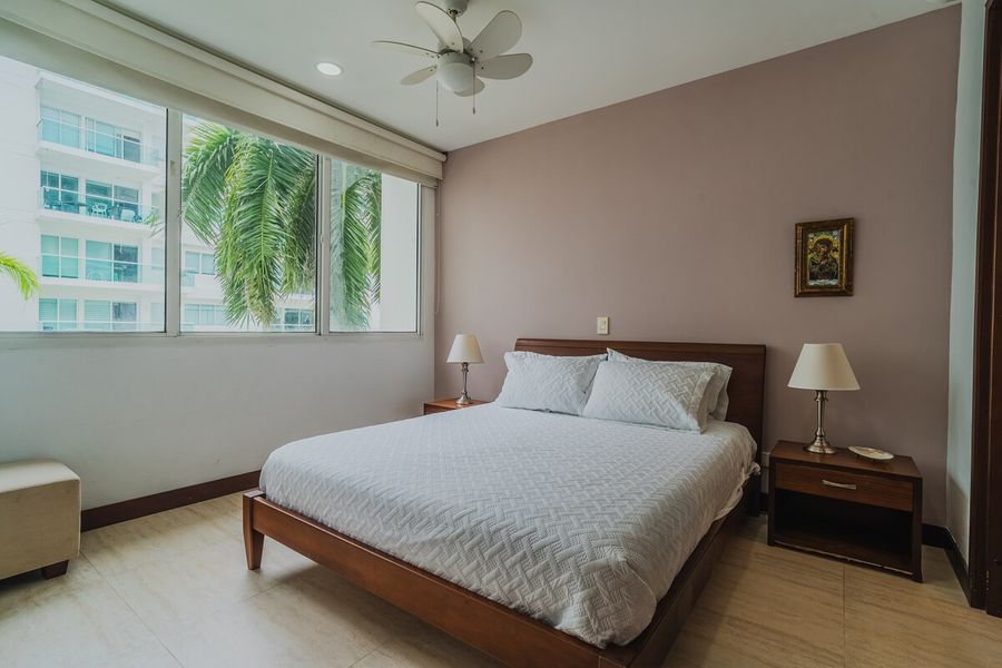 2BR-Morros 922-Edificio frente a la playa 5