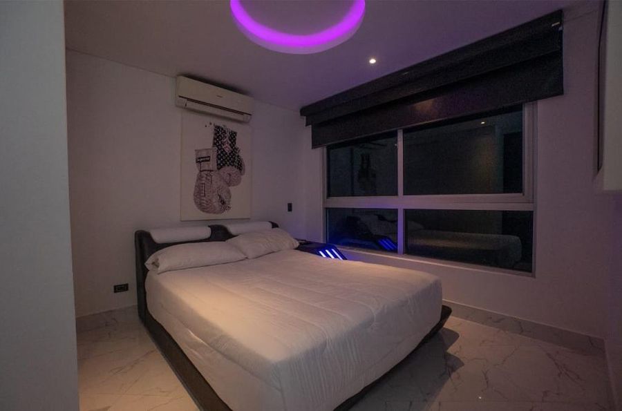 GUESTS ALLOWED Private Jacuzzi Beachfront 2BR  3