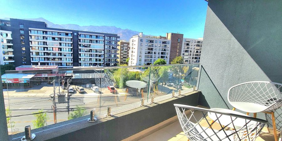 Rbk° Estudio en exclusivo sector Las Condes 3