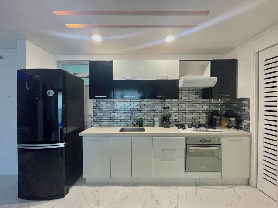 Luxury 2 bedroom apt with Jacuzzi, Guest Allowed 5