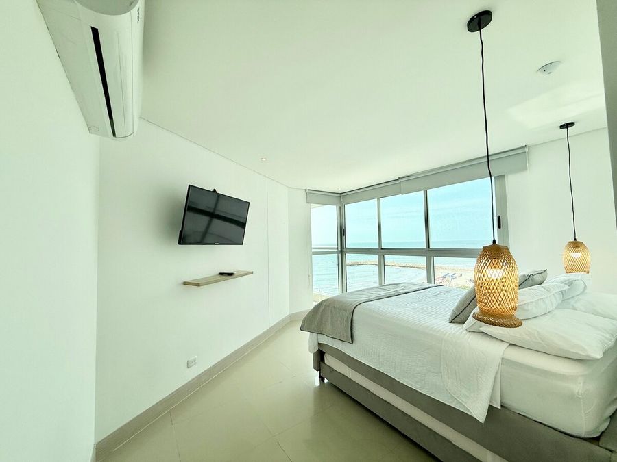 Moderno apartamento con vistas al mar piso 9 3