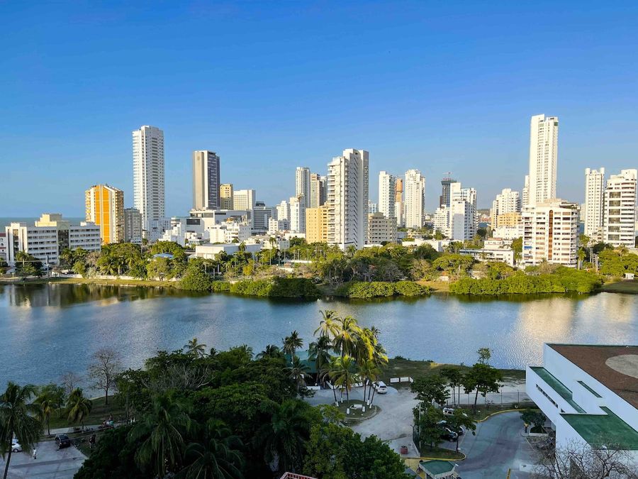 Apartamento con hermosa vista al mar y al lago 4