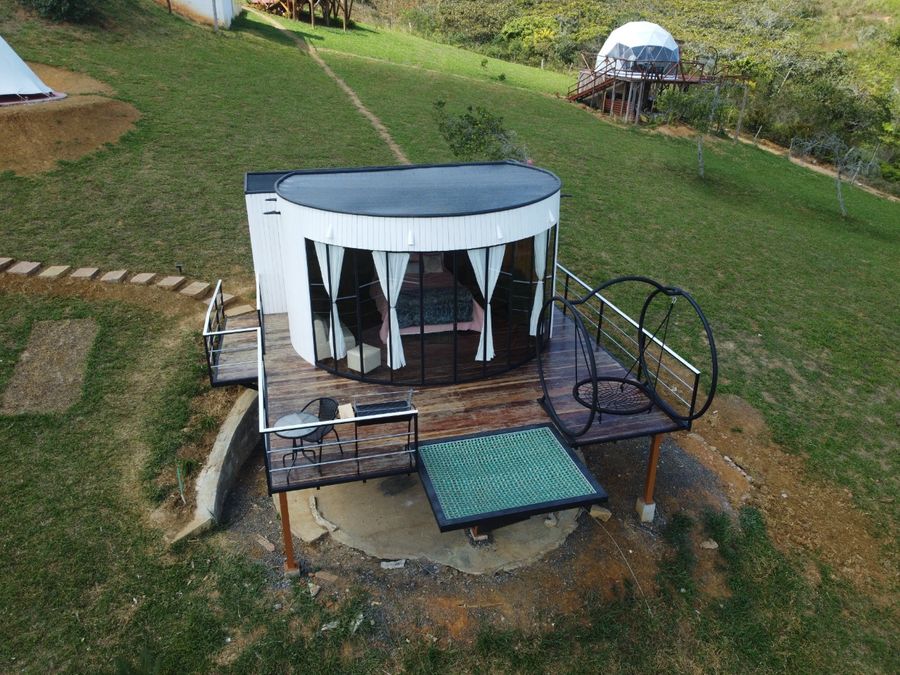 LUMIPOD XTRAVAGANT (Jacuzzi Privado)