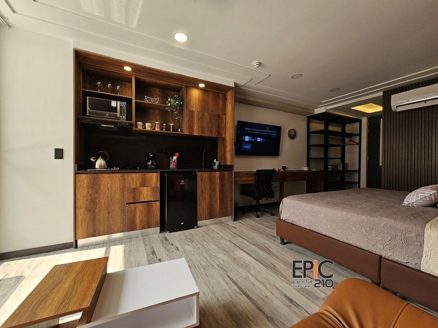 Epic Suite 210 Deluxe Aeropuerto 3