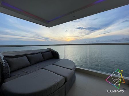 GUESTS ALLOWED Private Jacuzzi Beachfront 2BR 