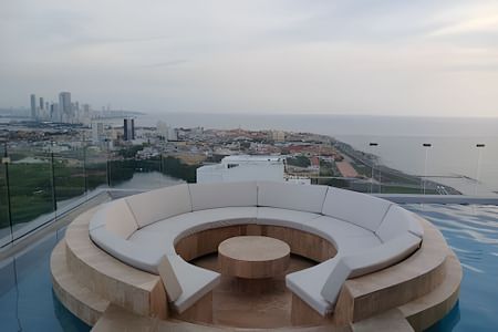 Stuning view to Walled city & Beach, King size bed