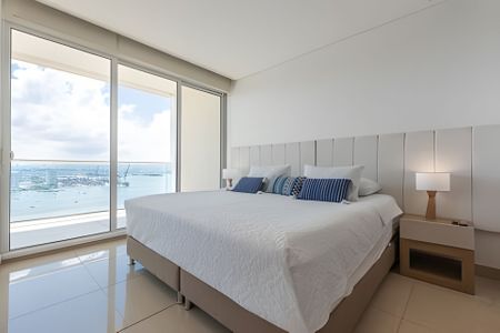 ¡Espectacular Vista a la bahía! Piso 26 H2 Hyatt