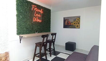 Close to Everything: Metro, Laureles, Stadium