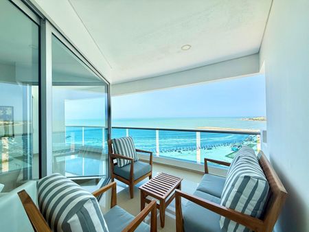 Apartamento de 3 dormitorios con vistas al mar