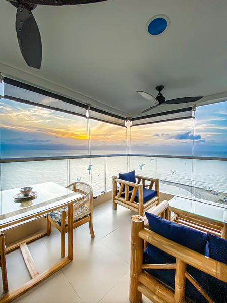 2 BR Apartment Ocean View 29