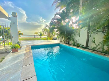 Hermosa Casa de Playa con Piscina