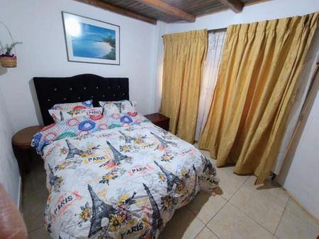 Chalet cómodo, bien ubicado