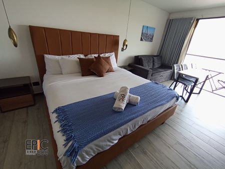 Epic Suite 508 Deluxe Airport
