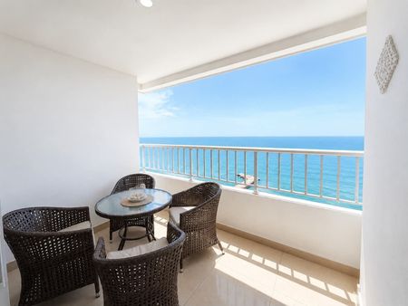Apartamento de 2 alcobas con vista al mar-2101