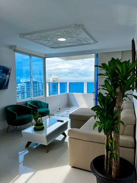 Apto de Dos Hab con Balcón - Laguito, Ctg