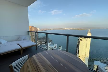 Infinitum Spectacular 23rd floor 1 BR Condo