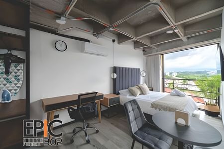 Epic Suite 302 Deluxe Aeropuerto