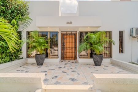 5 Bedroom Cartagena Cottage - Close to Walled City