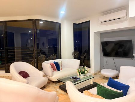 Lodging Apartamento Penthouse con Piscina