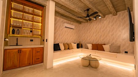 Casa Aria Luxury Vacation Home